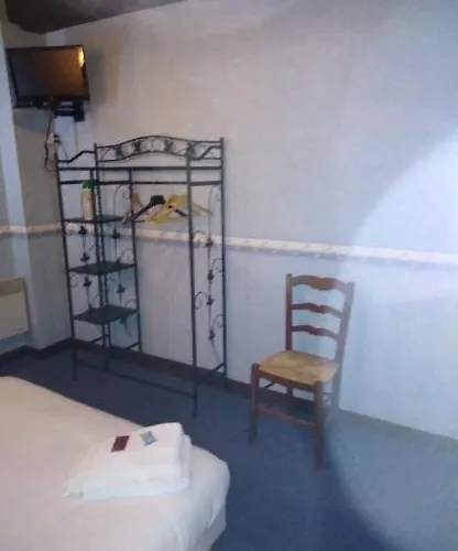 Le Saintongeais Hotel *